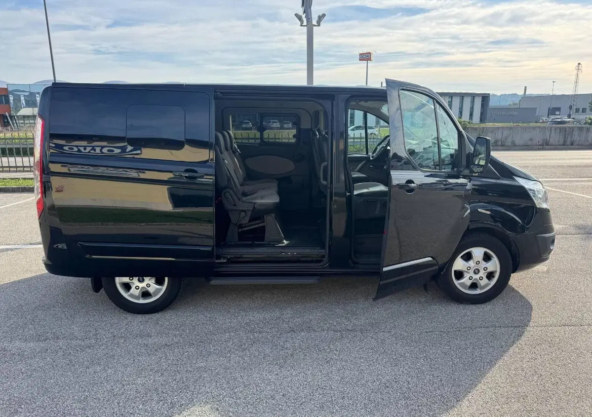 Ford Tourneo Custom 310 2.0 TDCi 170CV aut. PC Titanium (4)