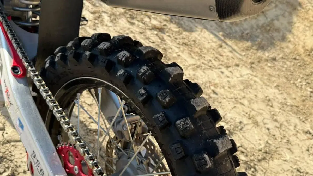 Honda CRF 450R (2024)  (4)