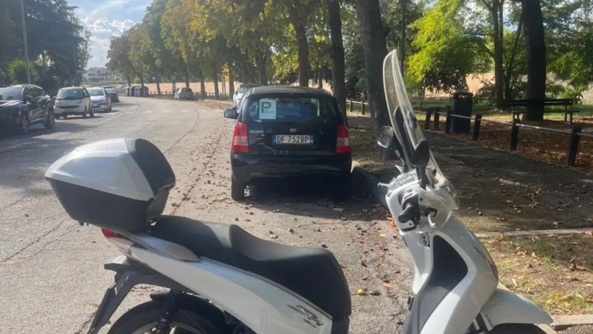 Honda SH 150i ABS (2013 - 16)  (2)