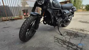 Ducati Scrambler 800 Night Shift (2021 - 22) 