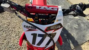 Honda CRF 450R (2020)  (3)