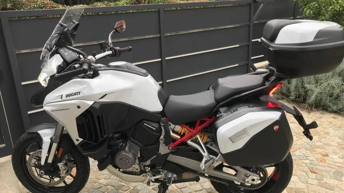 Ducati Multistrada V4 (2021 - 24)  (2)