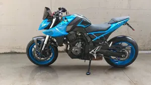 Suzuki GSX-8S (2023 - 24)  (2)