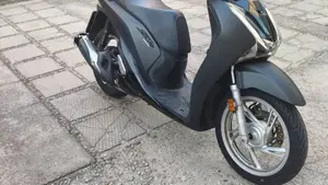 Honda SH 150i (2017 - 19)  (2)