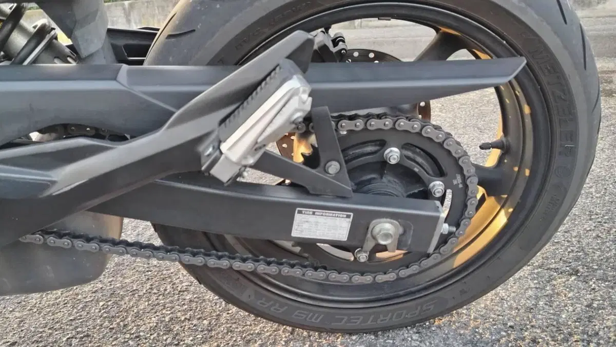 Yamaha XJ6 (2008 - 15)  (7)