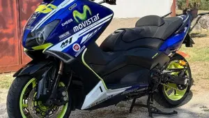 Yamaha T-Max 530 Black Max (2012 - 14)  (2)