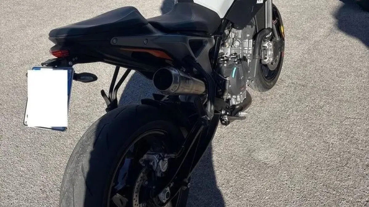 KTM 790 Duke L (2023 - 24)  (4)