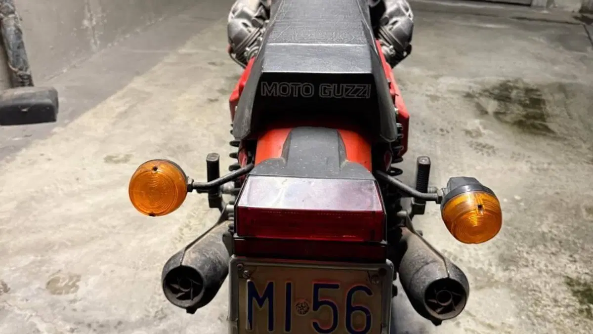 Moto Guzzi   (8)