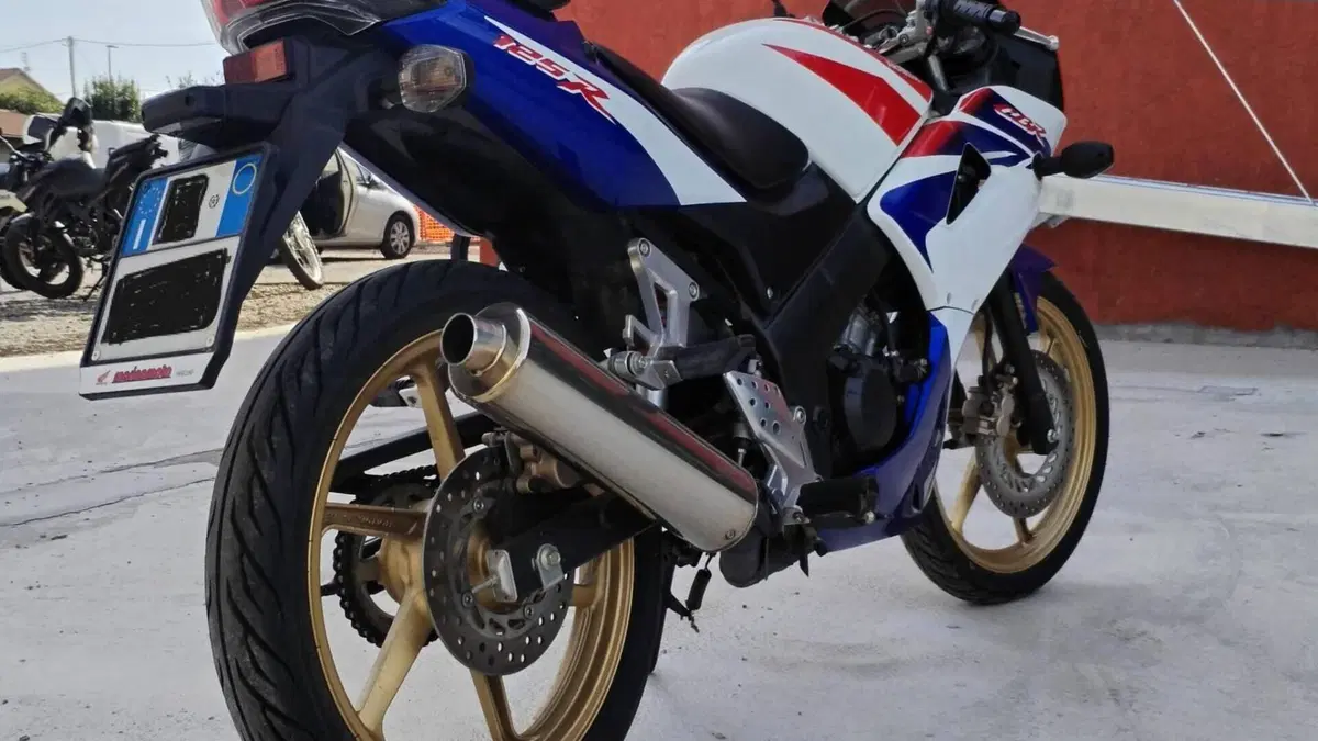 Honda CBR 125 R (2007 - 17)  (3)
