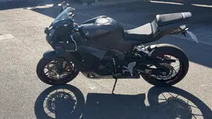 Honda CBR 600 RR (2024 - 26)  (2)
