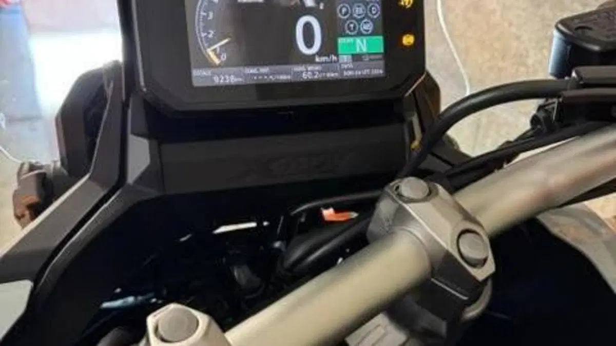 Honda X-ADV 750 DCT (2021 - 24)  (2)