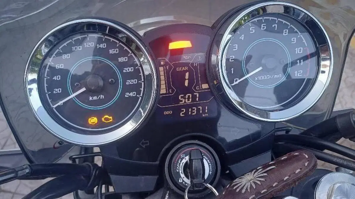 Kawasaki Z 650 RS (2022 - 24)  (4)