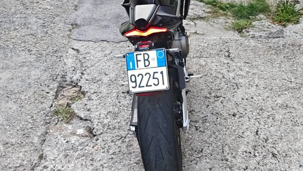 Aprilia Tuono 660 Factory (2022 - 24)  (3)
