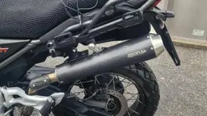 Moto Guzzi V85 TT (2021 - 23)  (4)