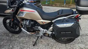 Moto Guzzi V85 TT Travel (2024 - 26) 