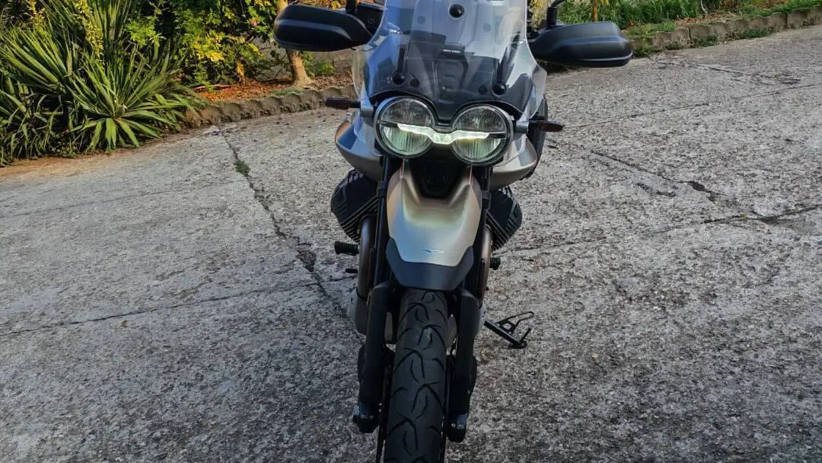 Moto Guzzi V85 TT Travel (2024 - 26)  (3)