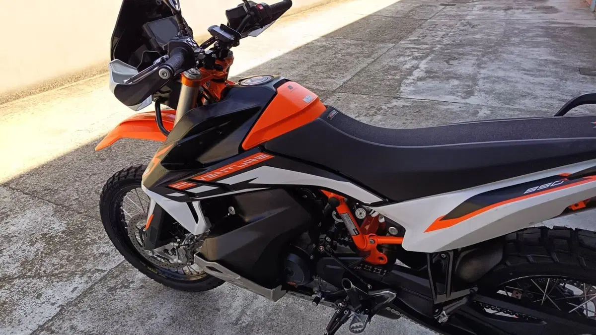KTM 890 Adventure R (2021 - 22)  (3)