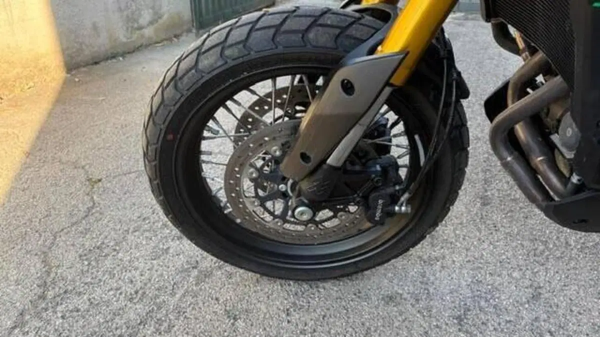 Moto Morini SEIEMMEZZO SCR (2022 - 26)  (6)
