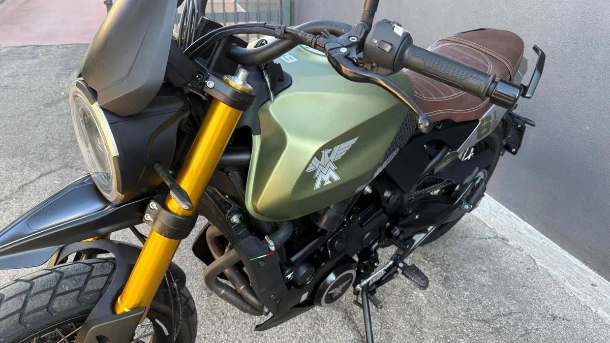 Moto Morini SEIEMMEZZO SCR (2022 - 26)  (12)
