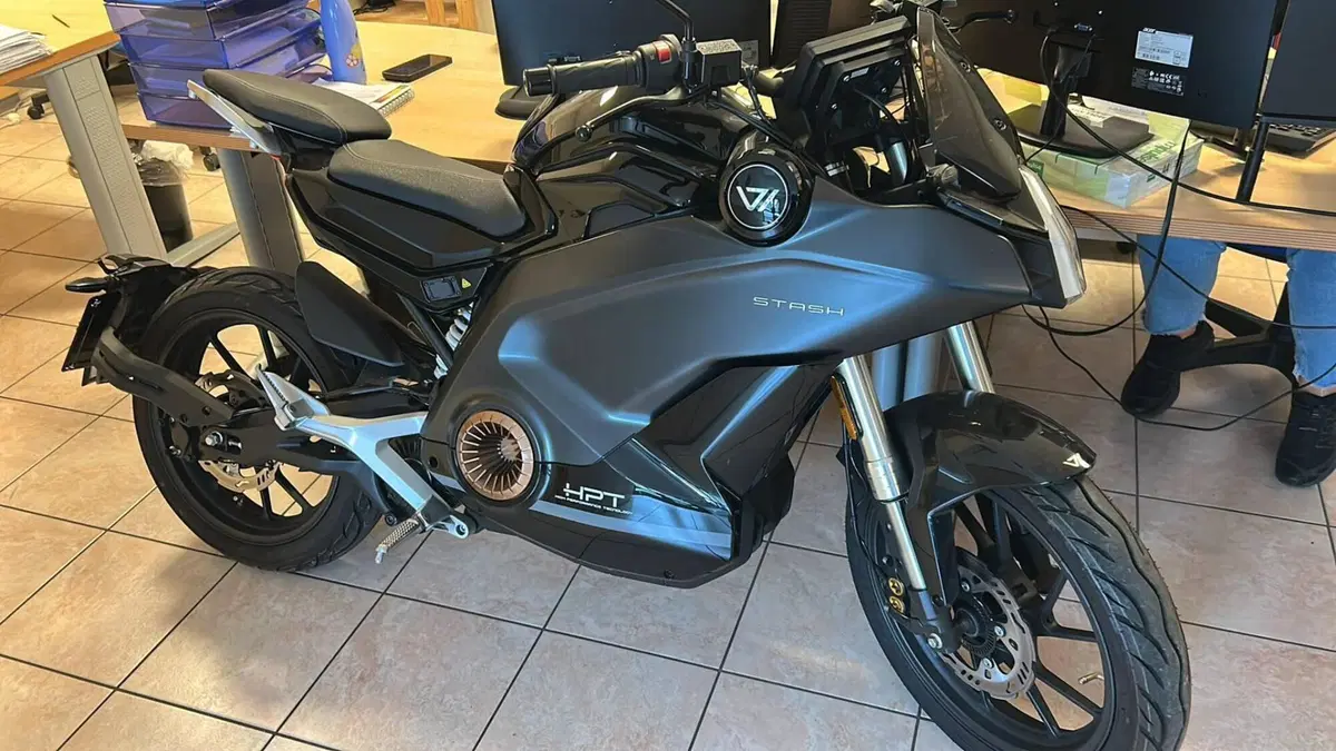 VMoto Stash (2023 - 26)  (2)