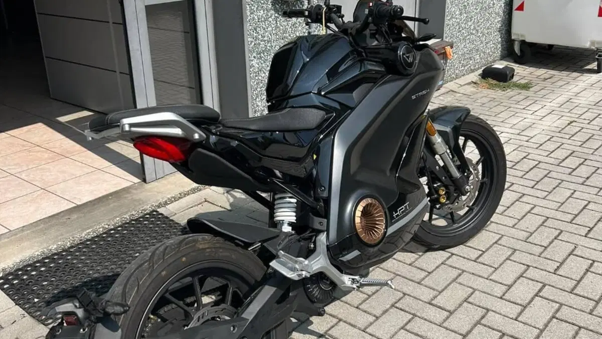 VMoto Stash (2023 - 26)  (6)
