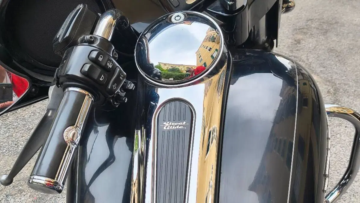 Harley-Davidson 1690 Street Glide Special (2014 - 16) - FLHX  (20)