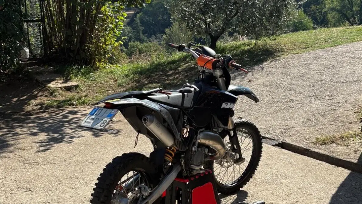 KTM 125 EXC (2009)  (4)