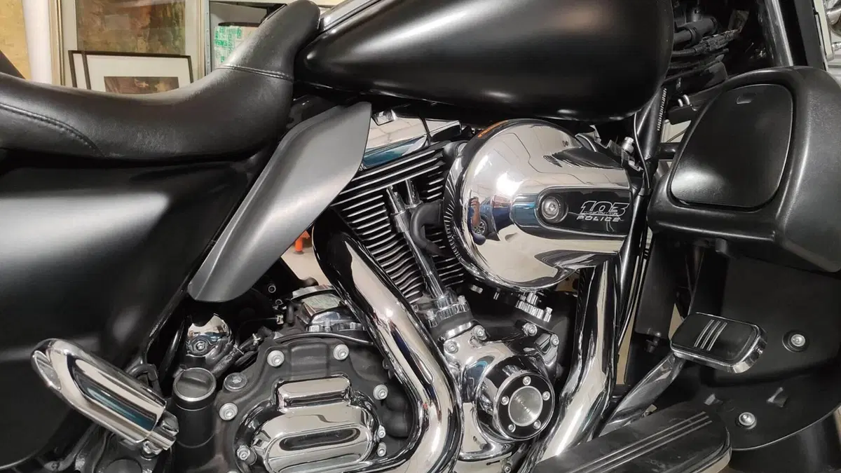 Harley-Davidson 1690 Street Glide Special (2014 - 16) - FLHX  (11)
