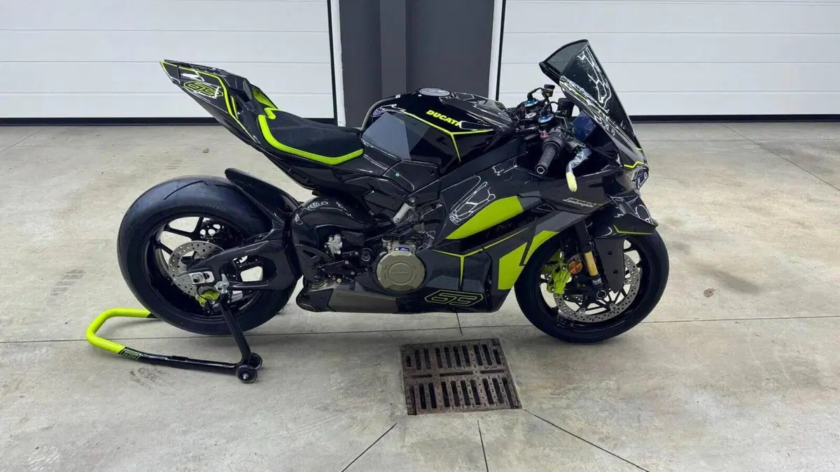 Ducati Panigale V4 Lamborghini (2026)  (3)