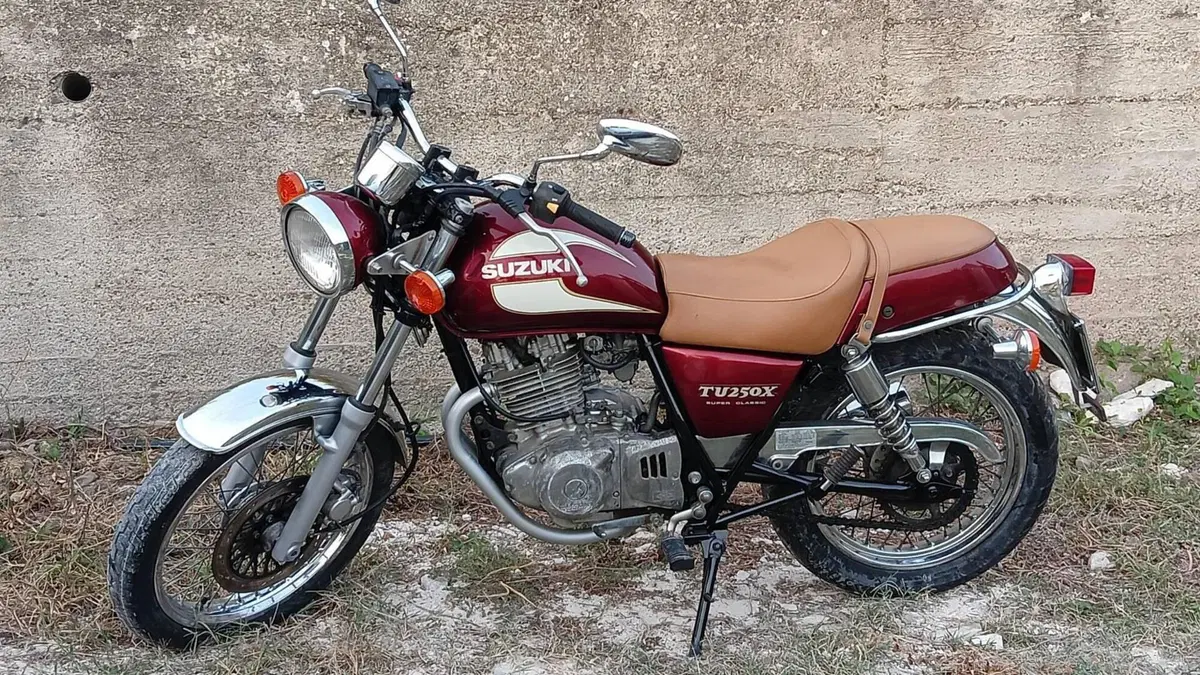 Suzuki   (7)