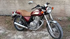 Suzuki   (9)