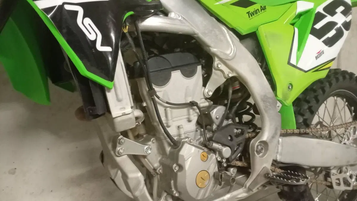 Kawasaki KX250 (2024)  (3)