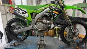 Kawasaki KX250 (2024)  (8)