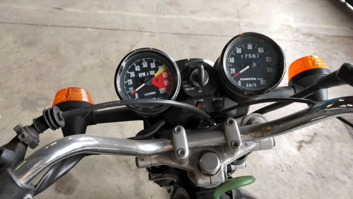 Cagiva SST 125  (4)