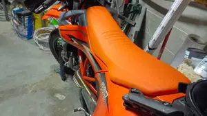 KTM 690 Enduro R (2022 - 25)  (13)