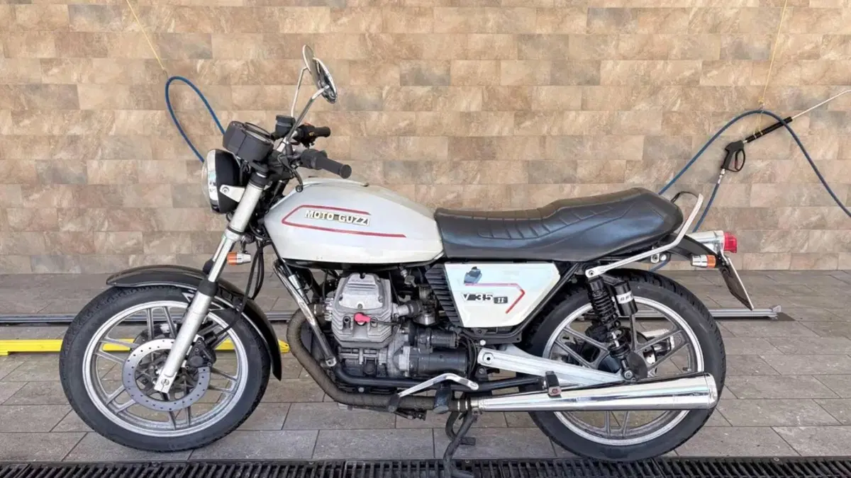 Moto Guzzi  