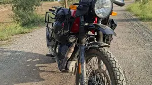 Royal Enfield Himalayan 411 (2021 - 24)  (7)