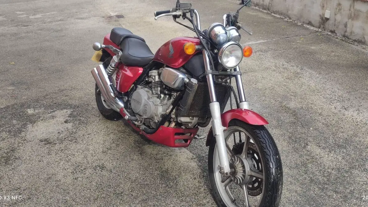 Honda VF 750 C (1985 - 01) 