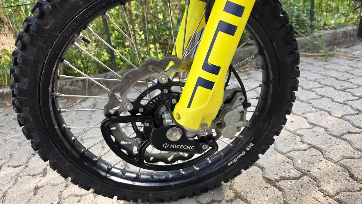 Husqvarna 701 Enduro (2023 - 25)  (6)