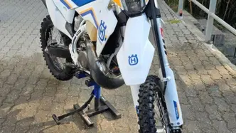 Husqvarna TE 300i (2023)