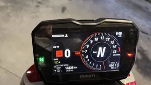 Ducati Streetfighter V4 1100 S (2021 - 22)  (6)