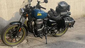 Royal Enfield Meteor 350 (2021 - 26)  (2)