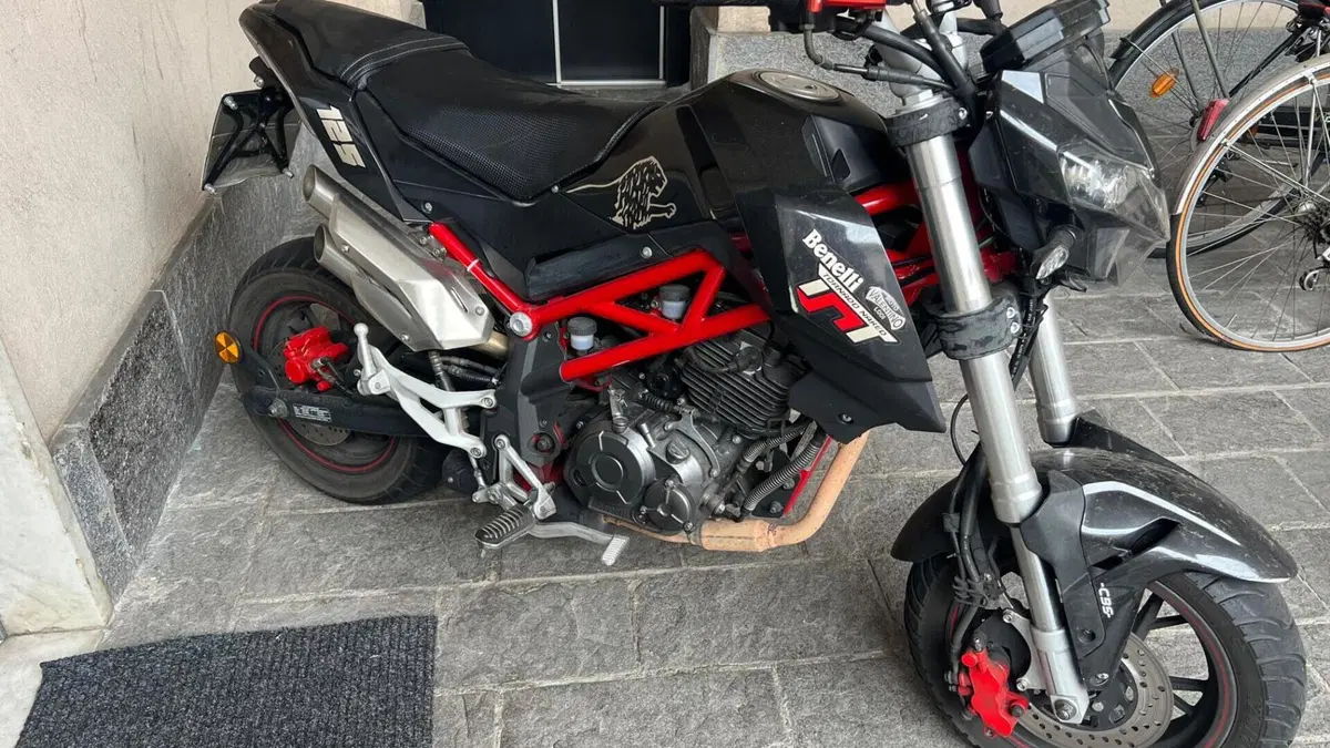 Benelli Tornado Naked T 125 (2017 - 20)  (4)