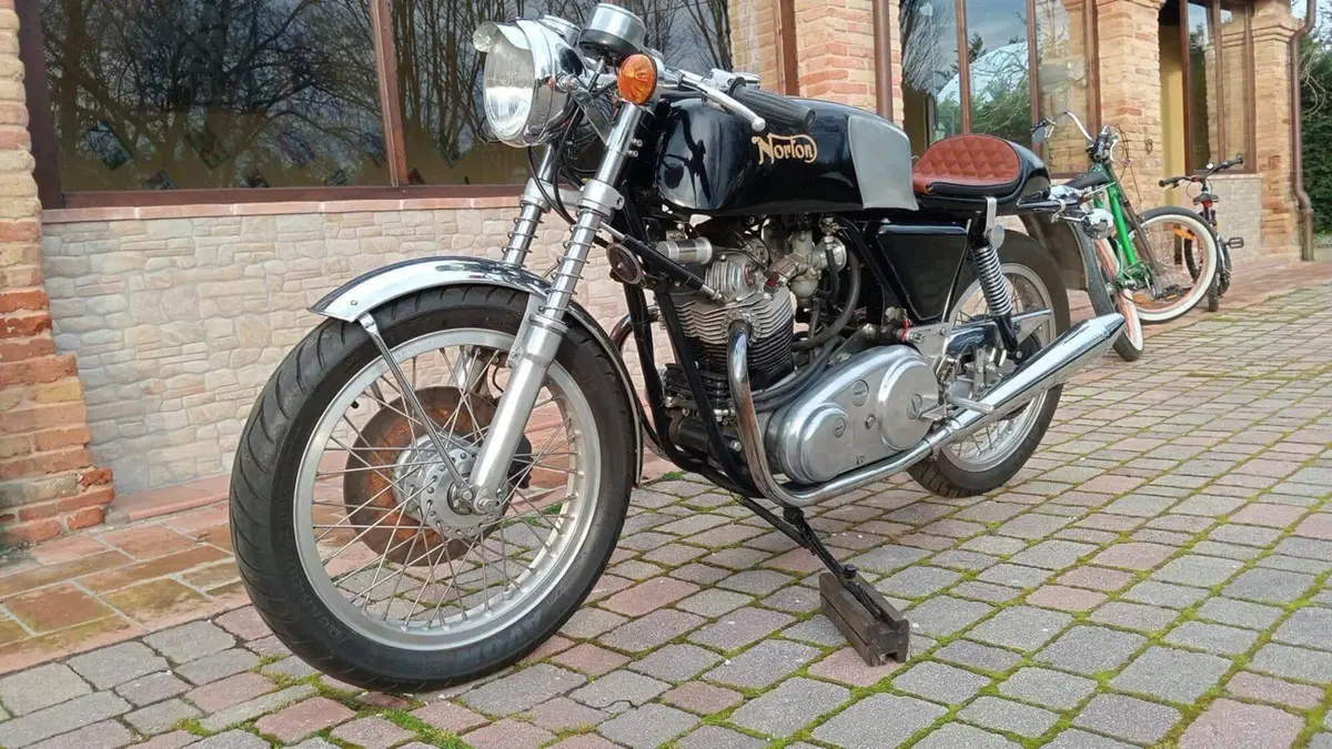 Norton   (8)
