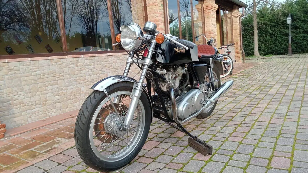 Norton   (9)