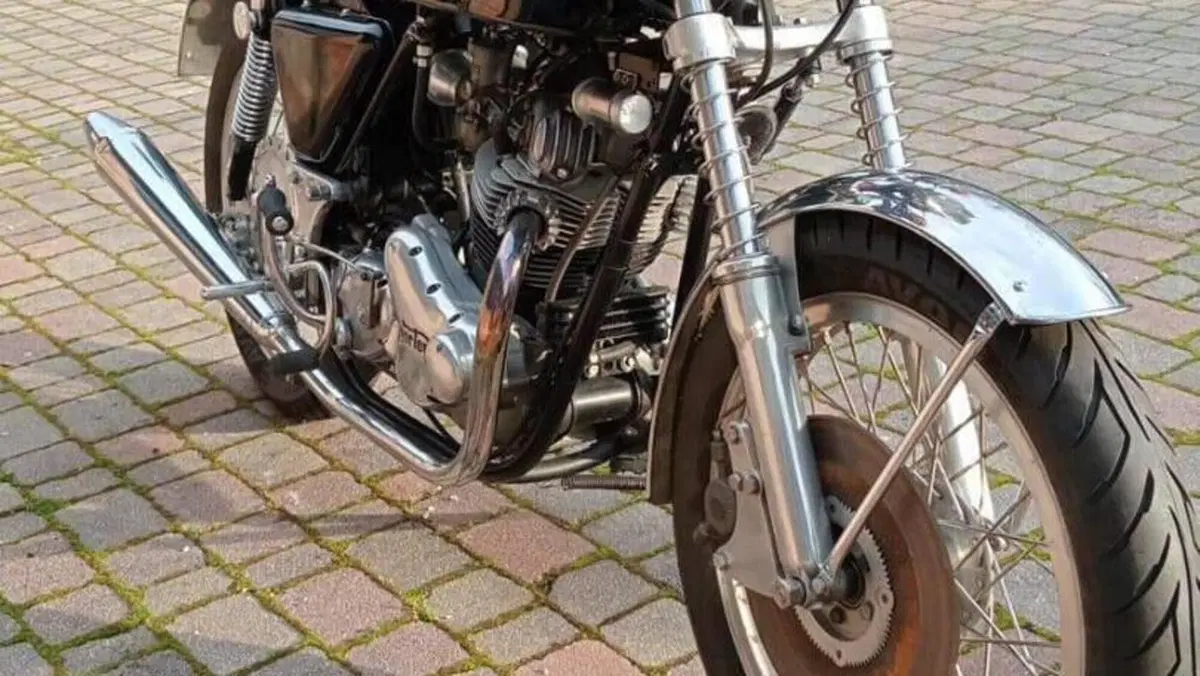 Norton   (13)