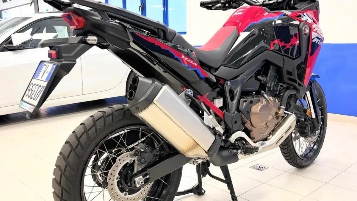 Honda Africa Twin CRF 1100L (2024 - 26)  (3)