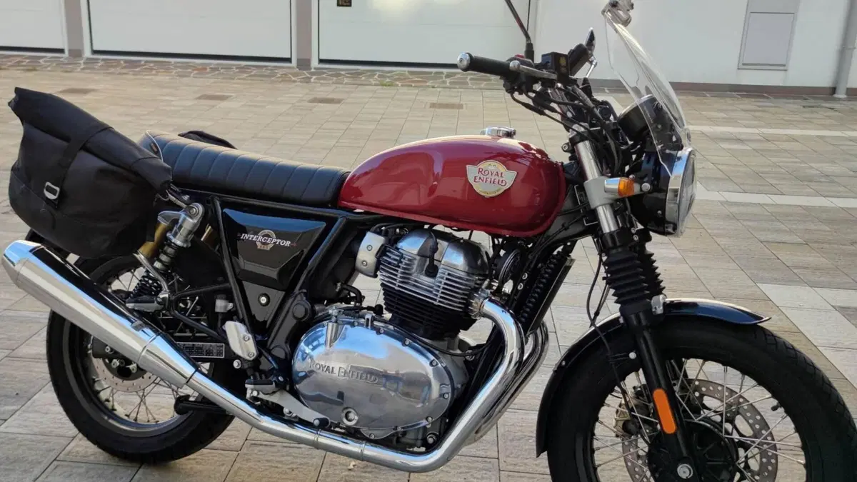 Royal Enfield Interceptor 650 (2021 - 26)  (3)
