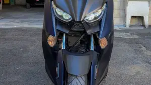 Yamaha X-Max 400 ABS (2017 - 20)  (2)