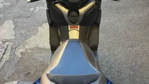 Yamaha X-Max 400 ABS (2017 - 20)  (4)